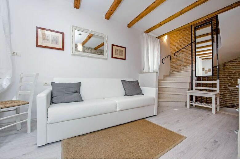 Apartment And Studio Ca 3 Vie