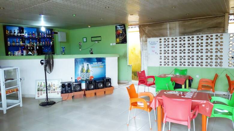 de Royal Legacy Hotel And Suites