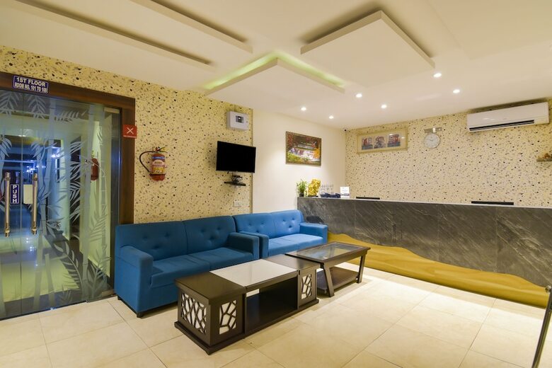 Fabhotel Pentagon Airport