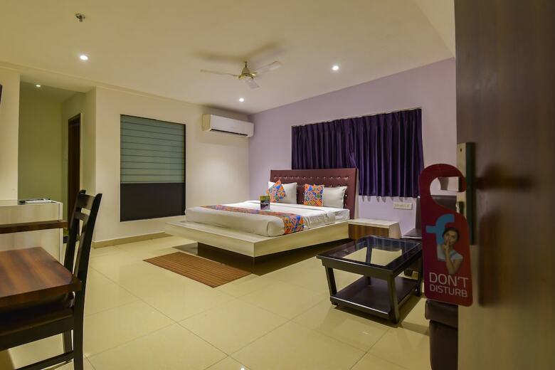 Fabhotel Pentagon Airport