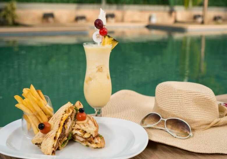 The Envoy Hotel