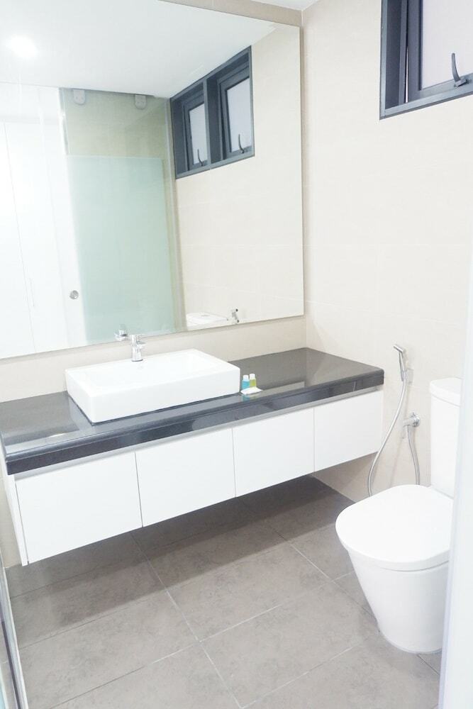Flexiasia Bayview Apartment