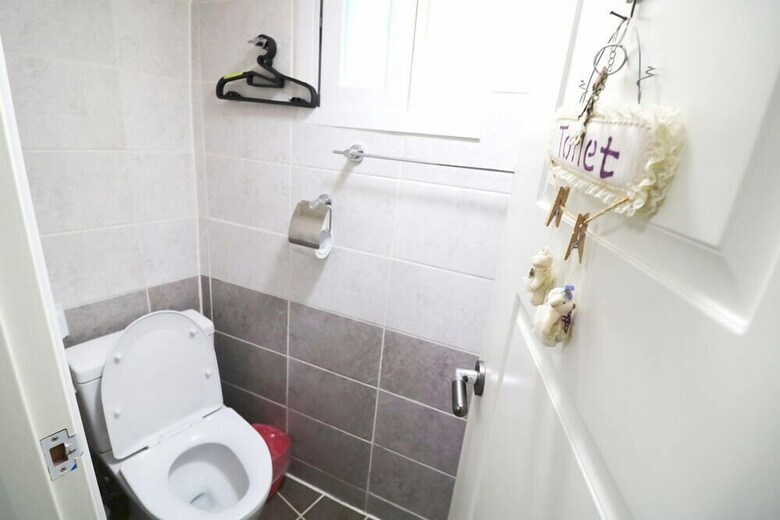 Hostal Four Seasons House - Hostel, Women Only