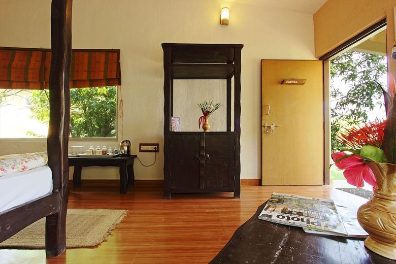 Hotel Gir Birding Lodge