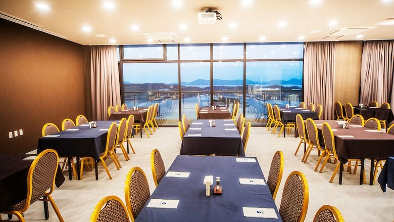 Oceanhill Hotel