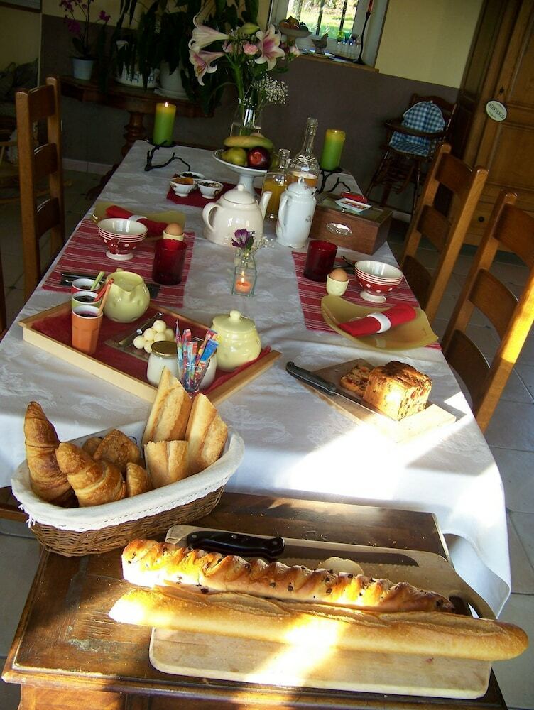 Hotel Le Bourg D'aunou