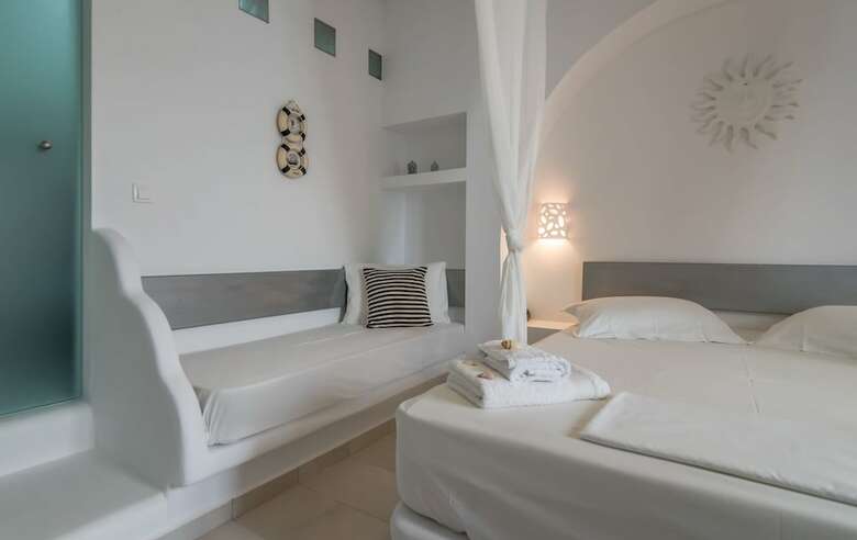 Hotel Niki Savvas Studio & Suites