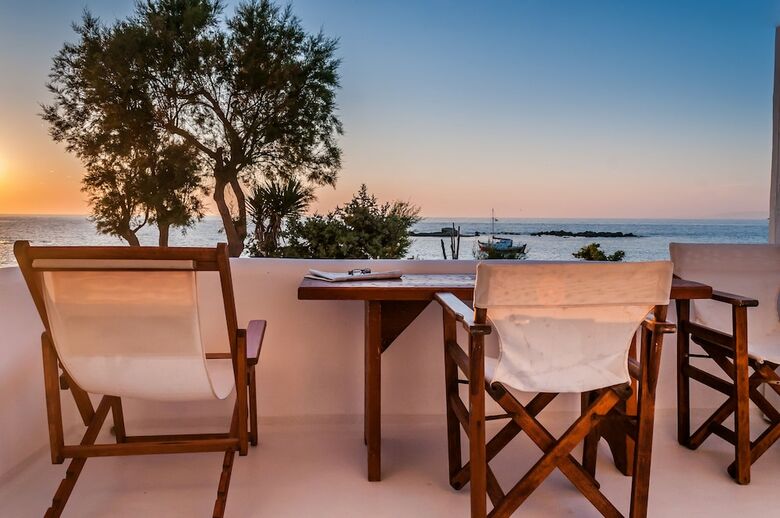 Hotel Niki Savvas Studio & Suites