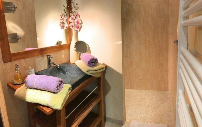 Agroturismo Domaine C�t� Granges
