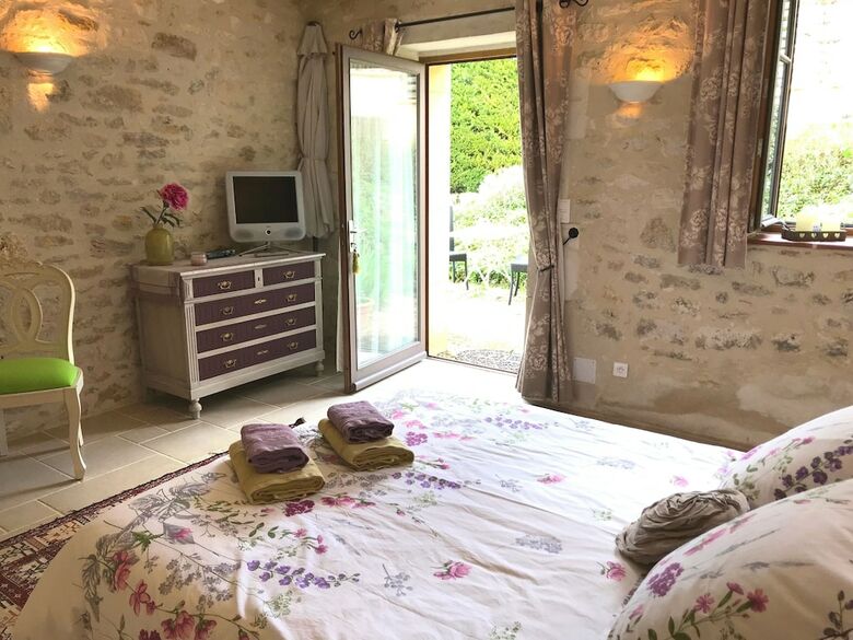 Agroturismo Domaine C�t� Granges