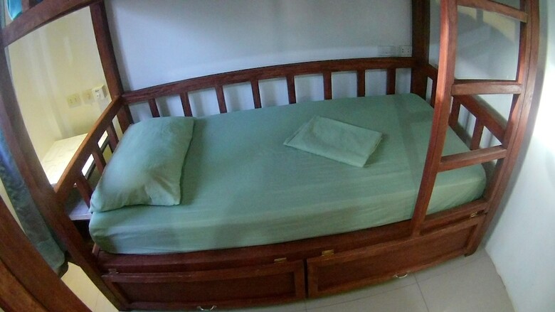 Hostal Footprints Homestay - Hostel - Adults Only