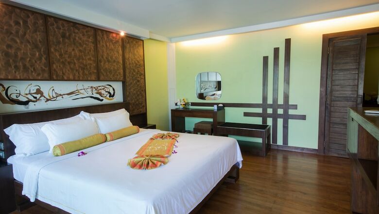Hotel The Bliss South Beach Patong