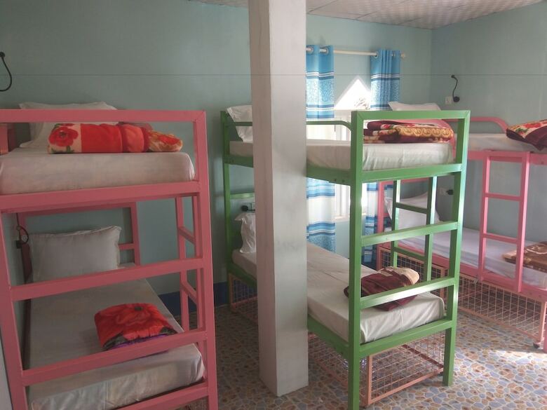 Hostal Hostel Roma Inn