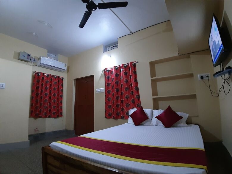 Hotel Goroomgo Maa Ugratara Lodge Puri
