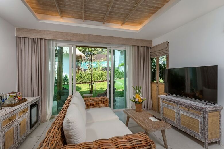 Hotel Eden Beach Resort And Spa
