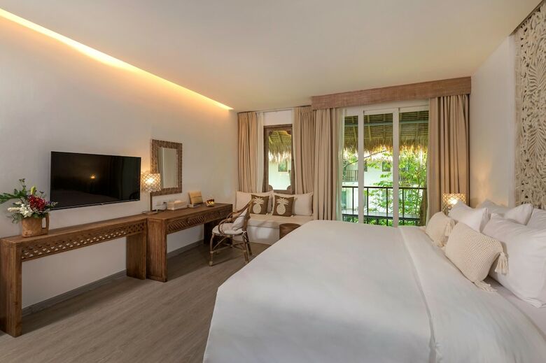 Hotel Eden Beach Resort And Spa
