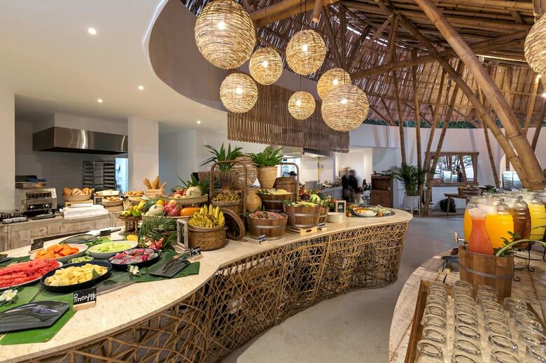 Hotel Eden Beach Resort And Spa