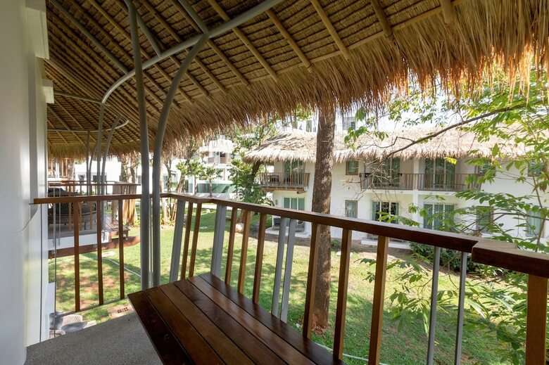 Hotel Eden Beach Resort And Spa