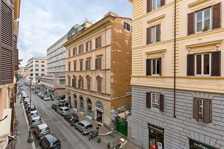 Rome As You Feel - Diocleziano Apartment