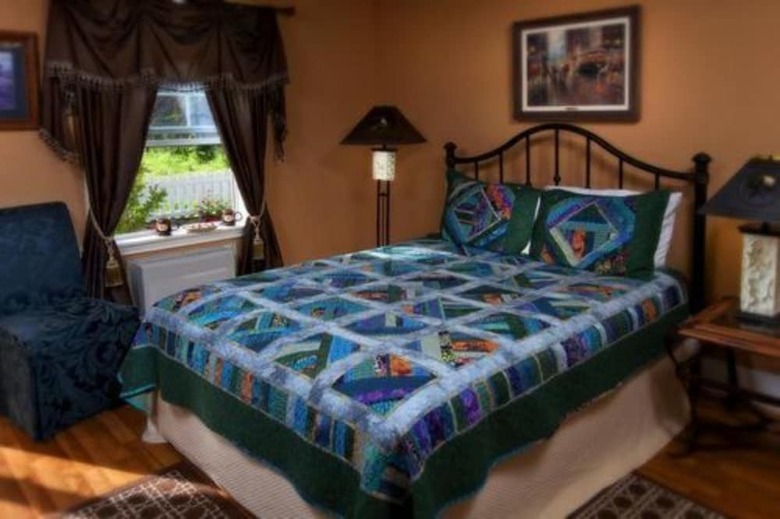 The Carriage House Bed And Breakfast