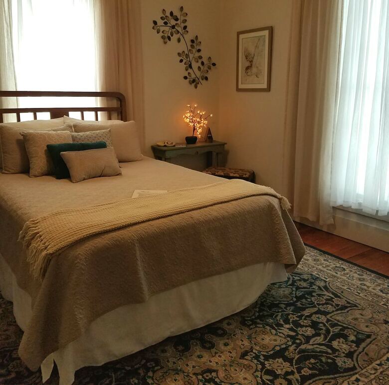 The Carriage House Bed And Breakfast