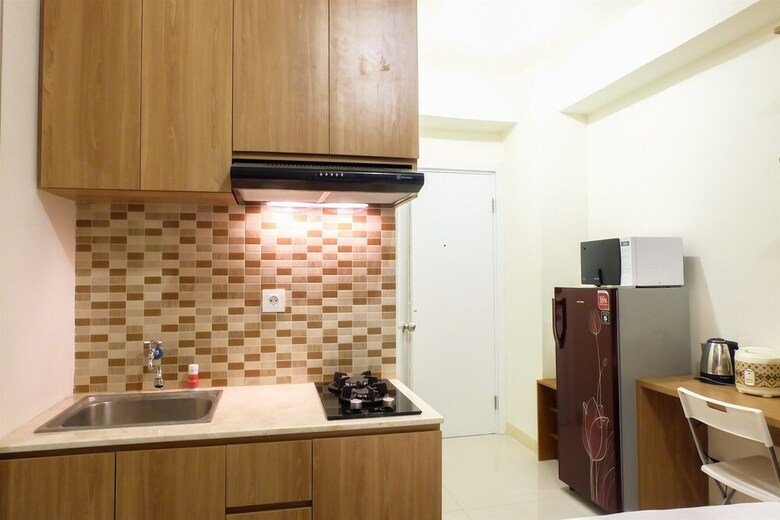Modern Studio Apartment 26 On Top Of Green Pramuka Mall