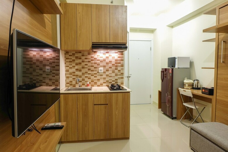 Modern Studio Apartment 26 On Top Of Green Pramuka Mall
