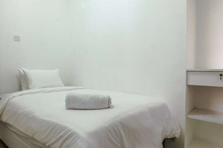 Compact Northland Apartment Near Ancol