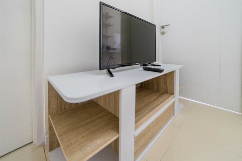 Minimalist Apartment With Sofa Bed At Parahyangan Residence