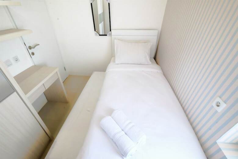 Bassura City Apartment With Mall Access