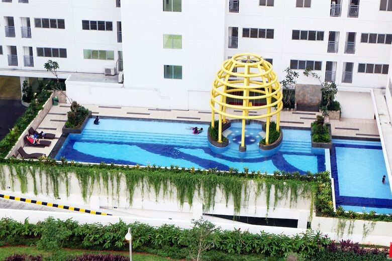 Bassura City Apartment With Mall Access