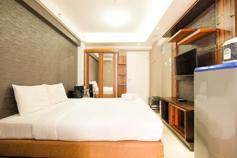 Simple Studio Bassura City Apartment
