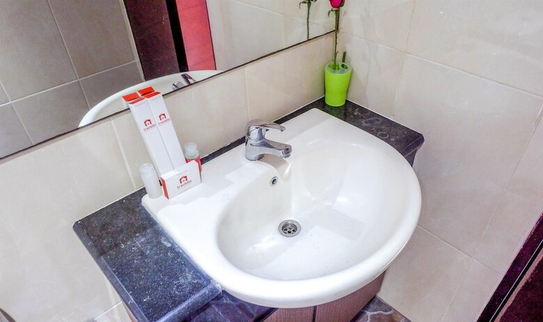 Spacious Apartment @ Mangga Dua Residence Near Itc Mall