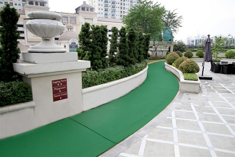Elegant The Belleza Apartment