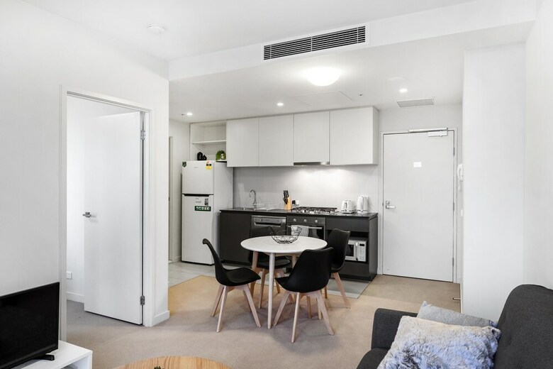 Dreamhost Apartments At Collins