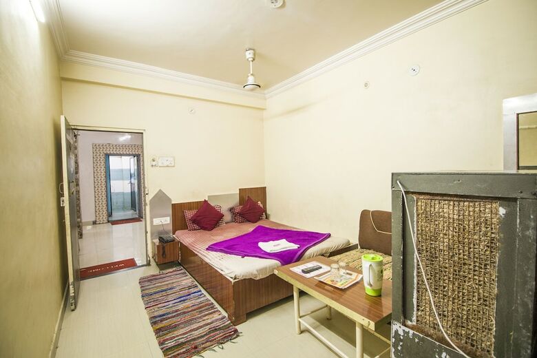 Hotel Gujarat Palace