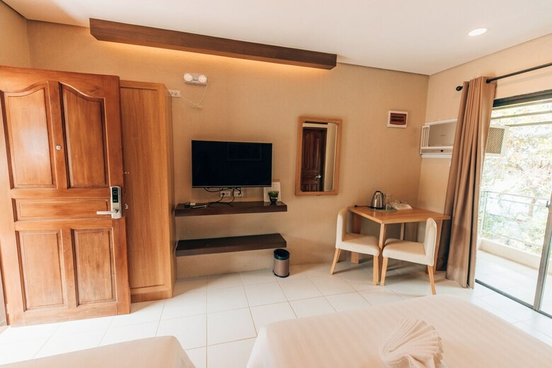 Pearl Vista de Coron Resort Hotel