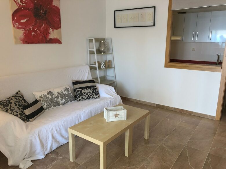 T&h Center Family Apartment