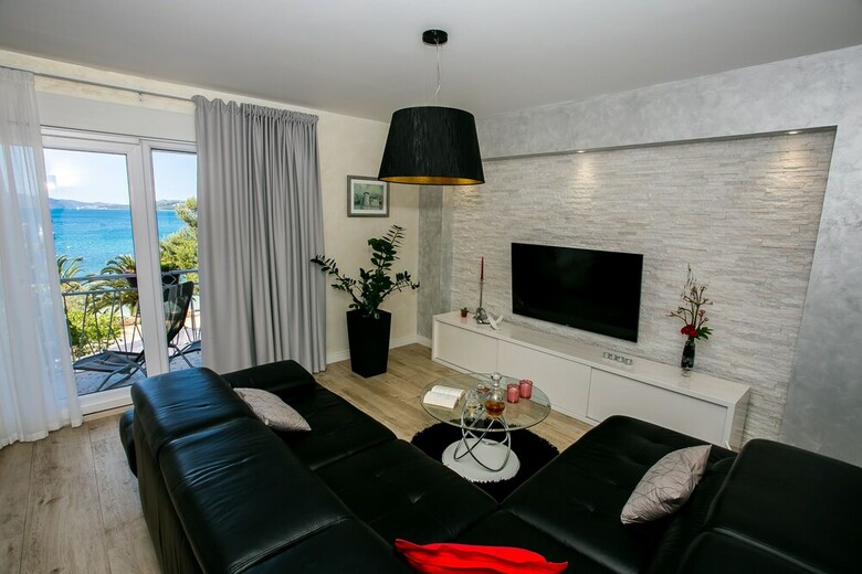 Luxury  Apartments Giovanni With  Pool