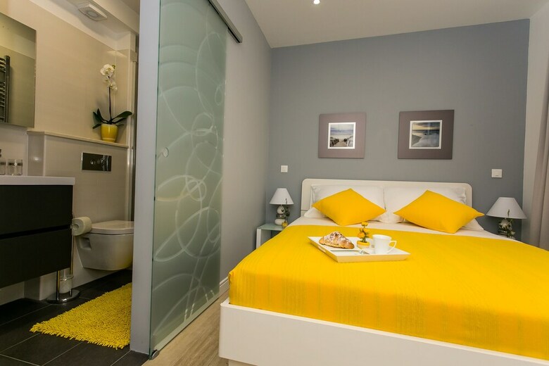 Luxury  Apartments Giovanni With  Pool