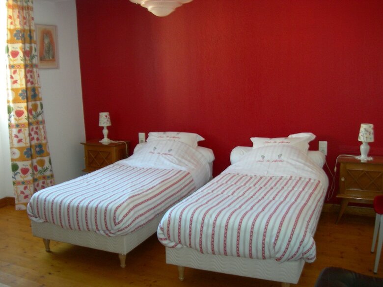 Bed & Breakfast Chambres D'h�tes Sous La Glycine