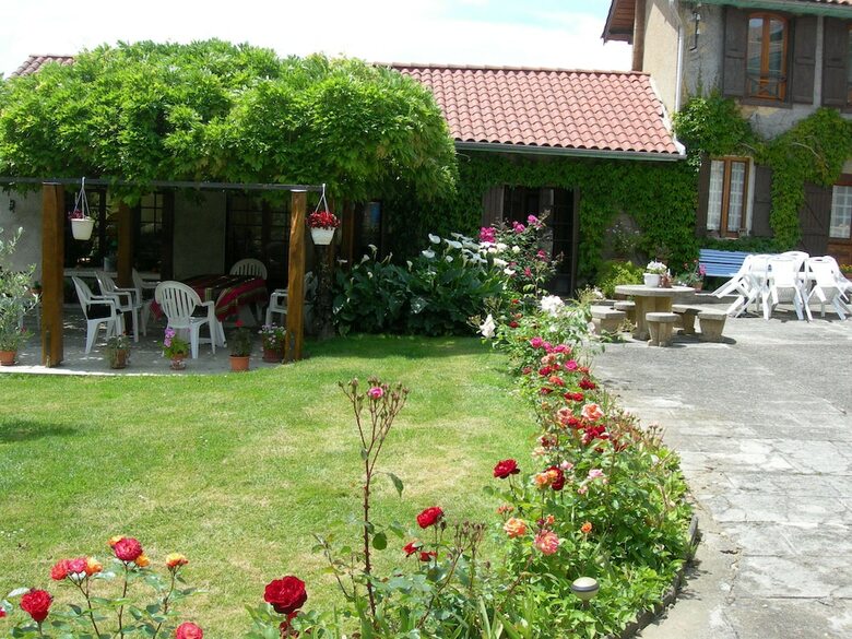 Bed & Breakfast Chambres D'h�tes Sous La Glycine