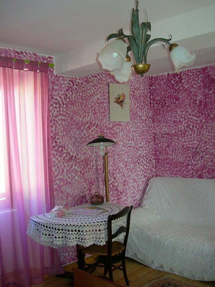 Bed & Breakfast Chambres D'h�tes Sous La Glycine