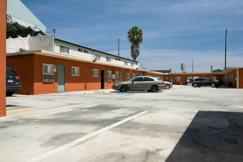 Merle Motel