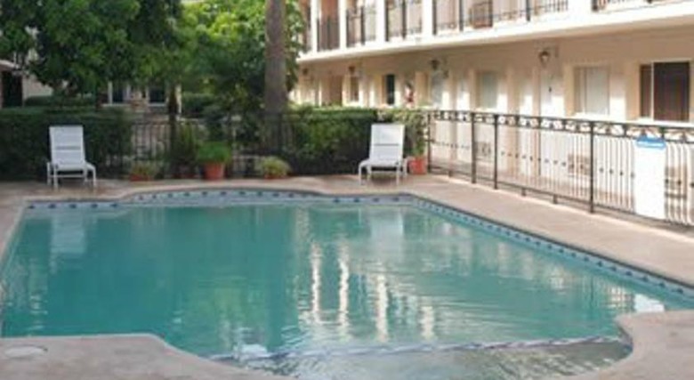 Hotel El Camino Inn & Suites