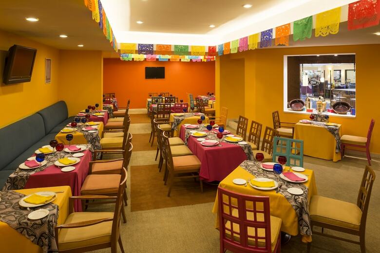 Hotel Camino Real Aeropuerto
