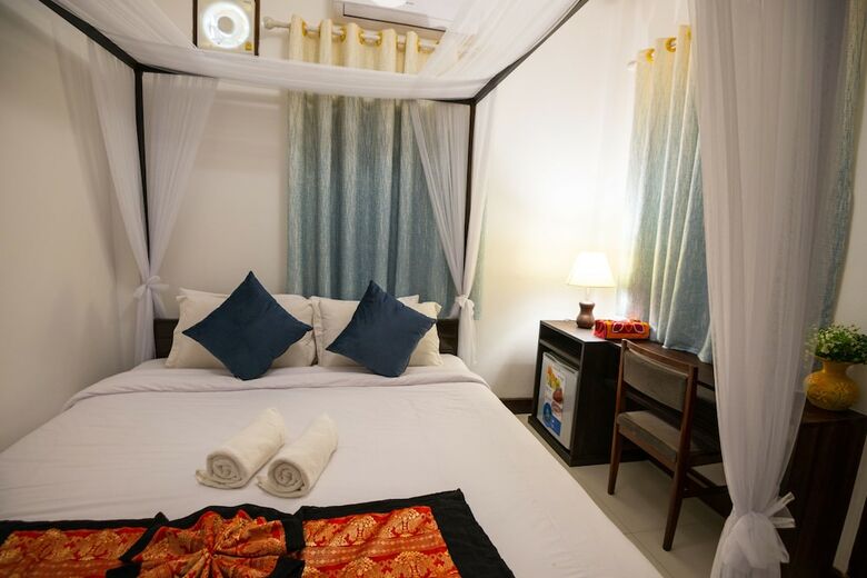 Hotel Jasmine Ville Guesthouse