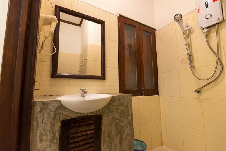 Hotel Jasmine Ville Guesthouse