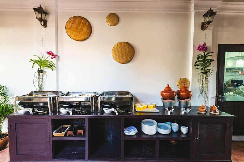 Hotel Jasmine Ville Guesthouse