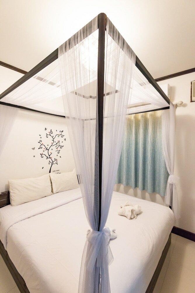 Hotel Jasmine Ville Guesthouse